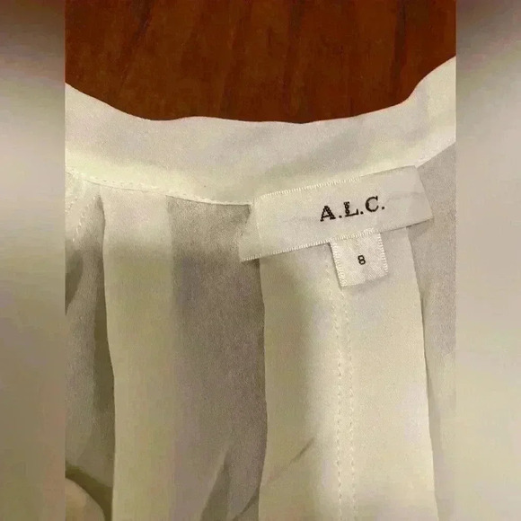 A.L.C. 100% SILKA CREAM TOP. Size 8 - Picture 6 of 7